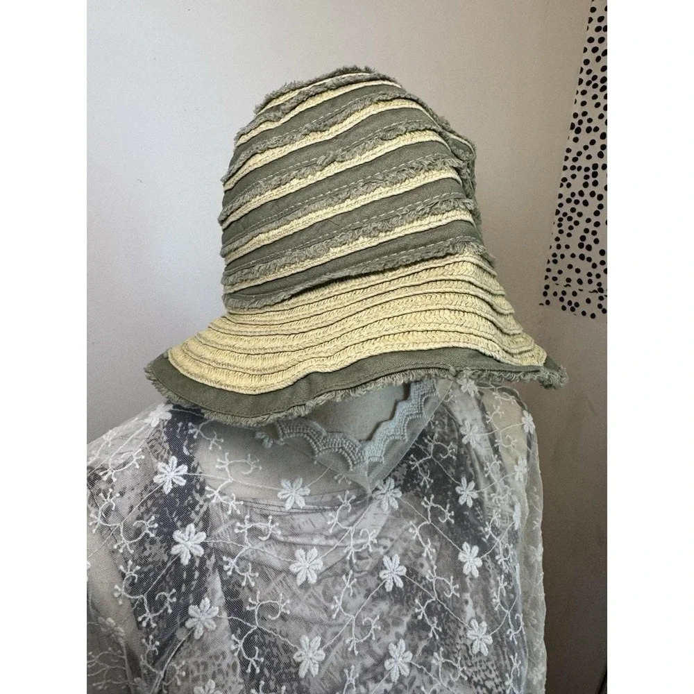 Banana Republic Green Ripstop Straw Fringe Bucket Hat Mens S/M Y2K 2007